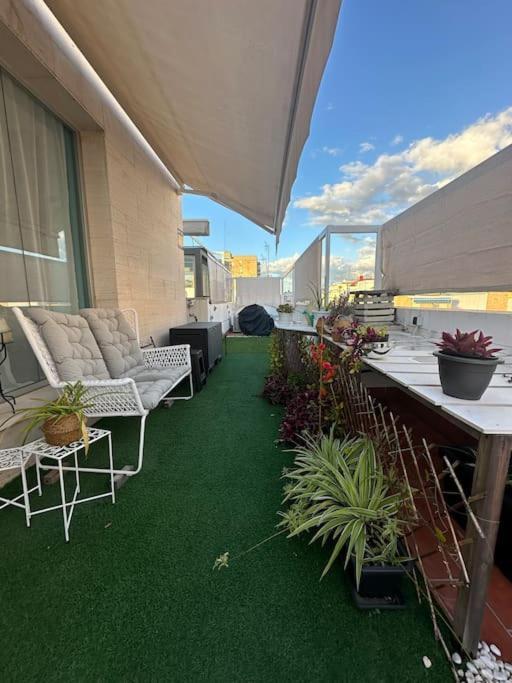 Atico Triana Con Terraza Appartement