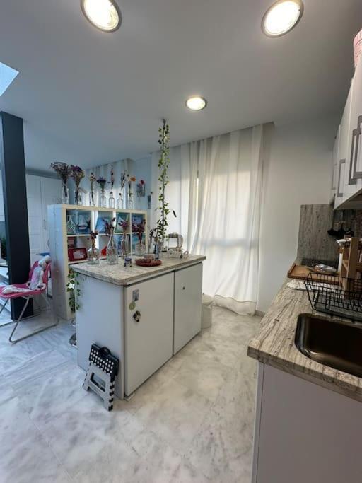 Atico Triana Con Terraza Apartamento Sevilla